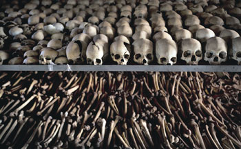Memoriaal van Ntarama (district Kigali), ingericht in een deel van de plaatselijke katholieke kerk. Vijfduizend mensen werden op deze plek afgeslacht op 15 april 1994.