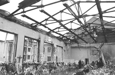 In september 2004 vielen enkele tientallen terroristen binnen in de school van Beslan, een stadje in Noord-Ossetië