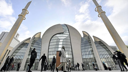 In september 2018 opende president Erdogan in Keulen de gloednieuwe Ditib-moskee, de grootste van Duitsland.