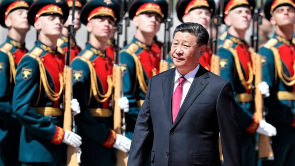 Van 6 tot 8 juni ll. bracht de Chinese president Xi Jinping een staatsbezoek aan Rusland. Hij werd door Vladimir Poetin met alle honneurs ontvangen.