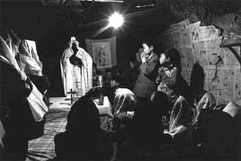 De Chinese ondergrondse Kerk betaalt haar trouw aan Rome al sinds de jaren 1950 met vervolging door het regime.