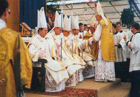Mgr. Lefebvre Mgr. Lefebvre